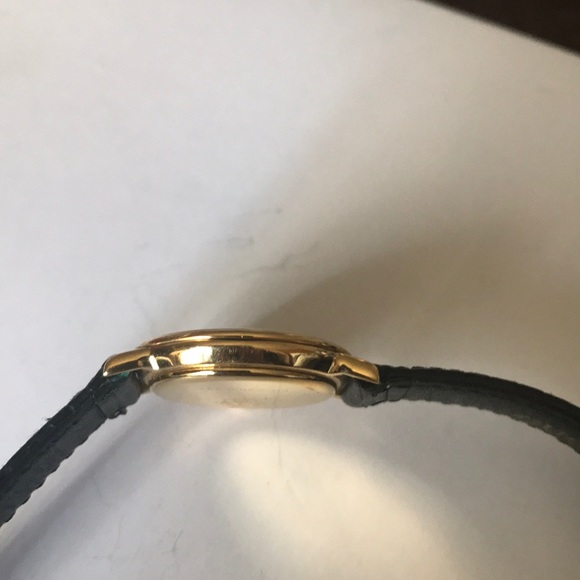GUCCI Timeless AUTHENTIC VINTAGE  Watch 💝 - Picture 13 of 15